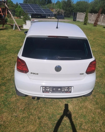 Volkswagen Polo cena 16000 przebieg: 273000, rok produkcji 2010 z Bełchatów małe 106